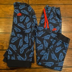 Big Kids Nike Sweatshirt and Jogger Set